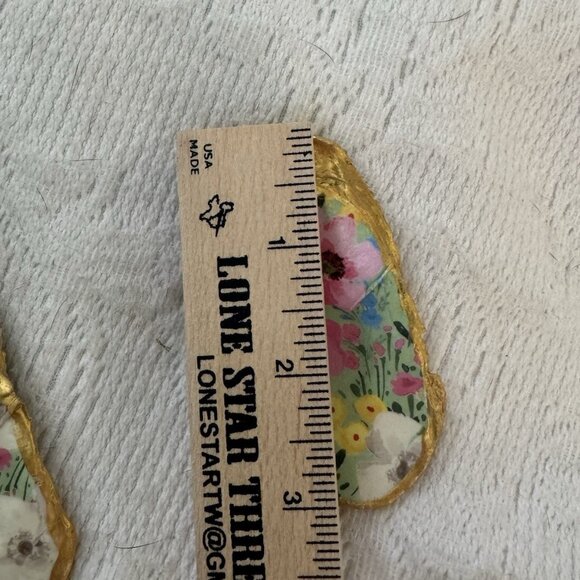 Handmade Decoupage Oyster Shell Trinket Dish Flowers, Pearls, Gold Trim - Picture 7 of 9